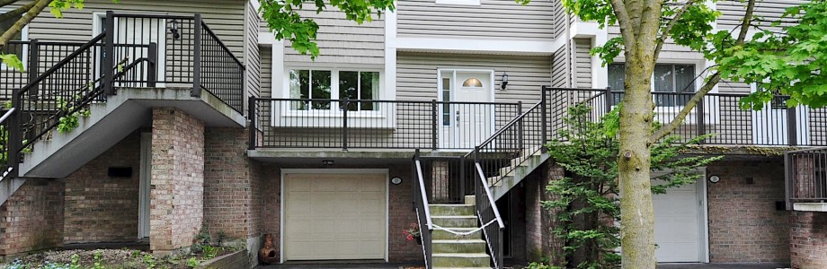 virtual-tour-81235-01 23-295 Water St. Guelph front view